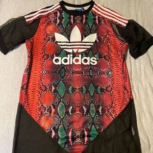 Adidas - Large Jersey